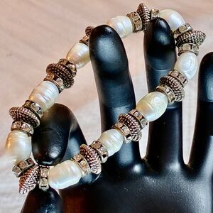 Beautiful Silver with Faux Pearls & Crystal Bracelet 7” Inches, Adjustable